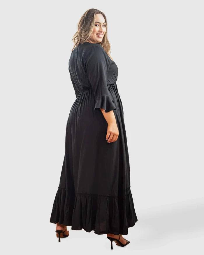 Nicole Maxi Dress in Black | Plus Size Sustainable Fashion