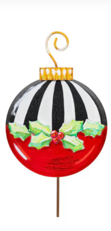 Round Top Elegant Ornament Stripes