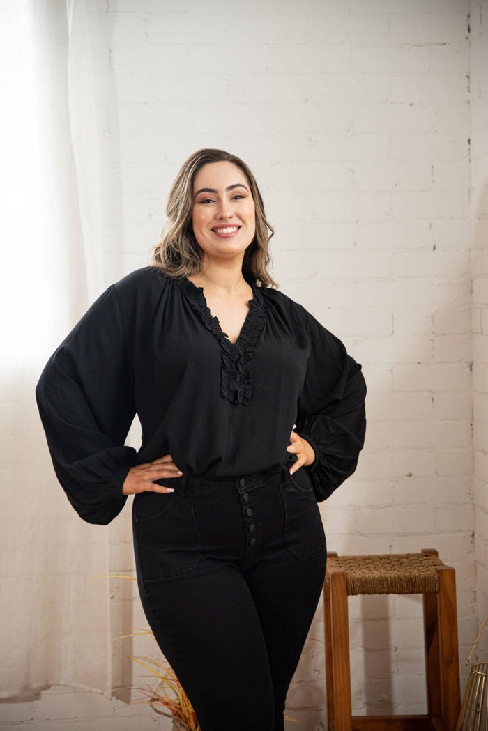 Black Blouse for Plus Size Women | Plus Size Sustainable Fashion