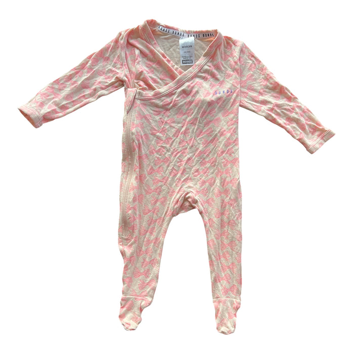Bonds suit newborn