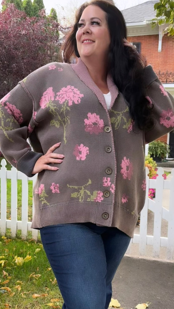 Chamomile Pattern Cardigan in Pink & Grey