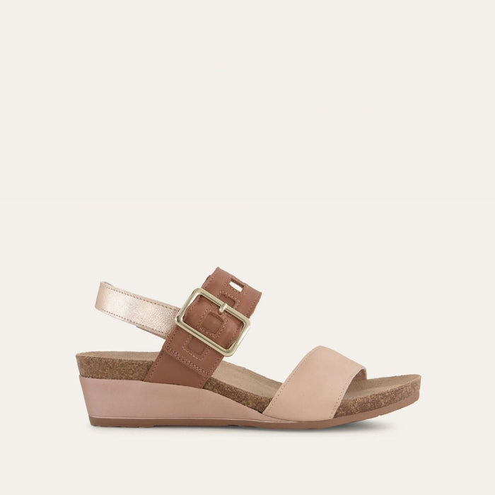 DYNASTY-Pale_Blush_Caramel_Soft_Rose_Gold-1_aeca7ae2-375e-4bf7-ae53-2bad3f6db928