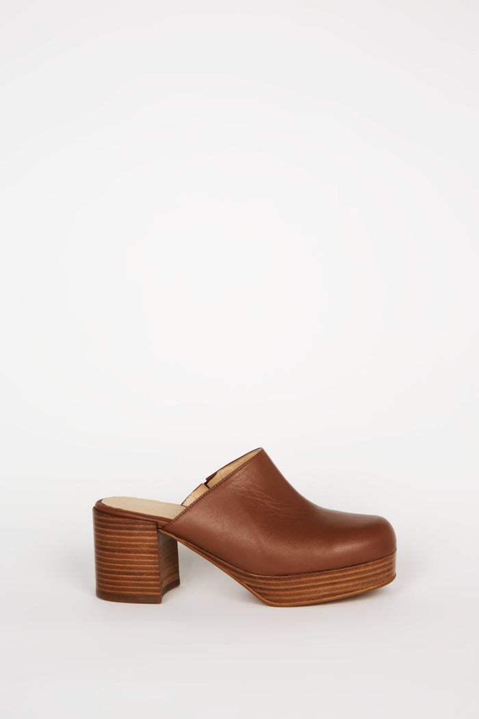 Intentionally Blank - Facts Leather Platform Clog -
