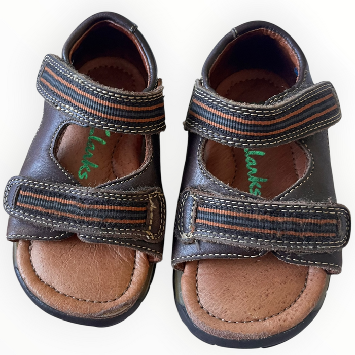 First shoes Clanks sandals size 5c