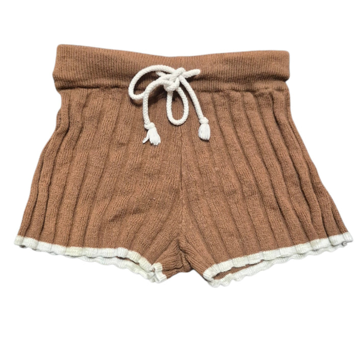Grown shorts size 12-18m