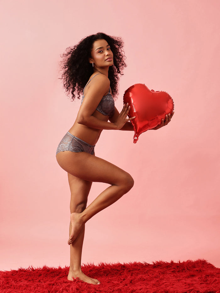 Lace Non-Padded underwired Lingerie Set