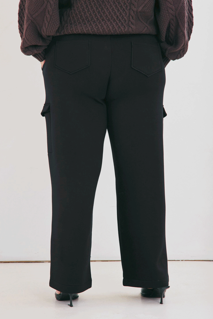 London Cargo Pant in Black
