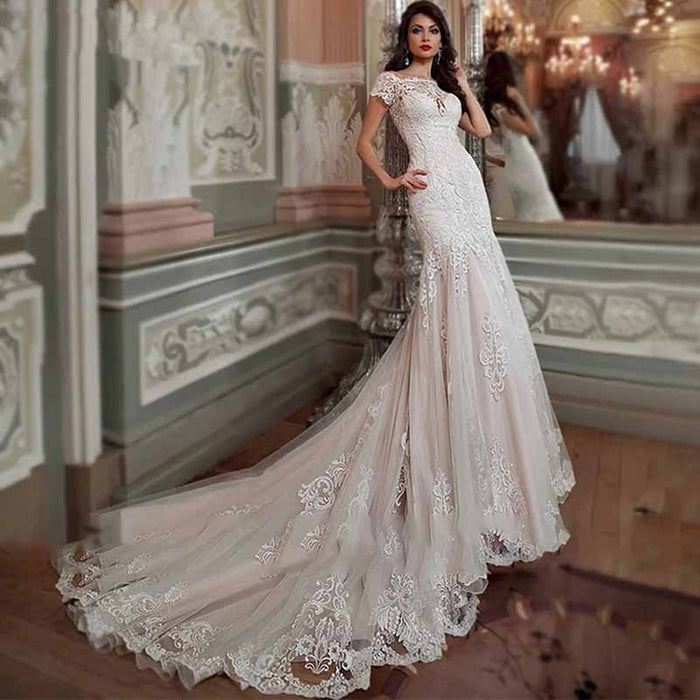 Mermaid Scoop Neck Court Train Lace Wedding Dress With Appliqued