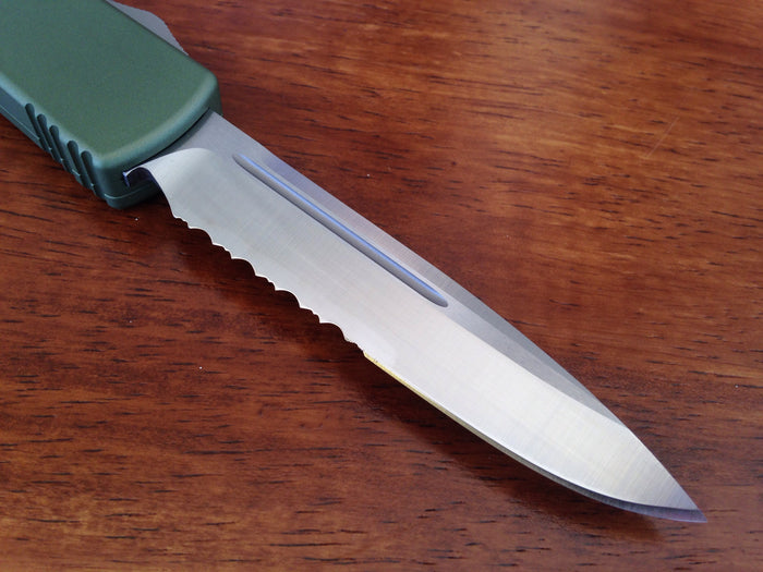 Microtech Green Ultratech OTF (3.4" Satin Serr) 120-5 OD - GearBarrel.com
