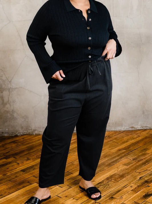 Mila Pull On Pant in Black