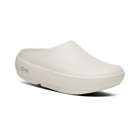 OOFOS Women's Cloog PLUS - Chalk