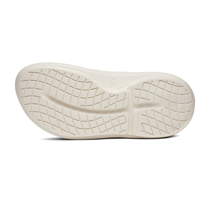 OOFOS Women's OOyea PLUS - Chalk