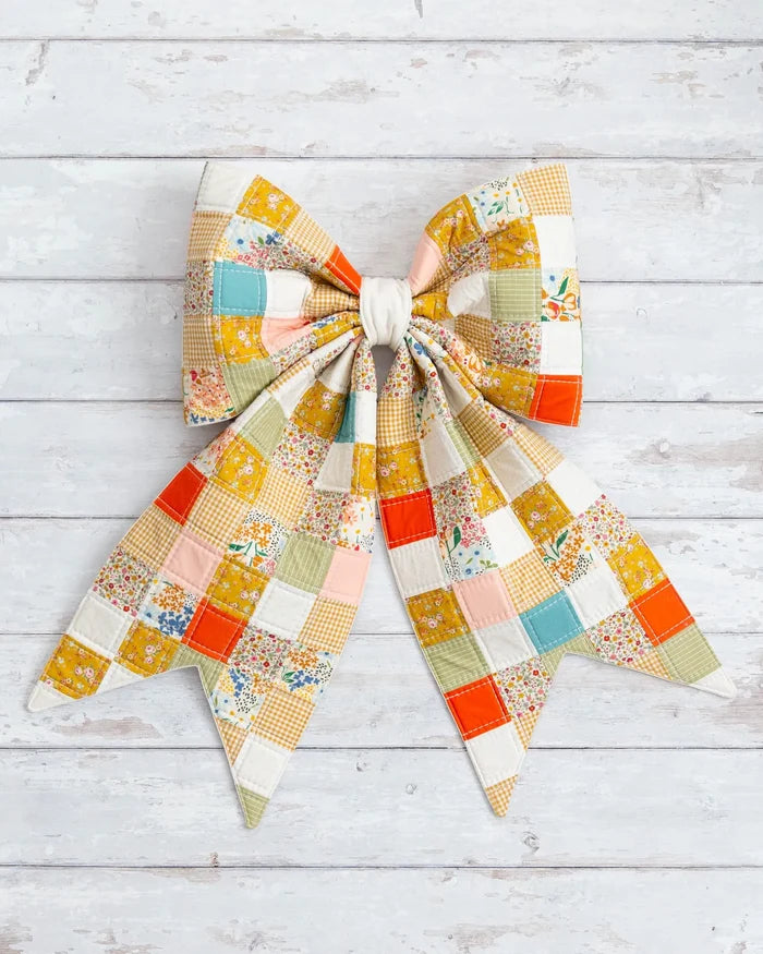 Patchwork Quilted Bows Pattern