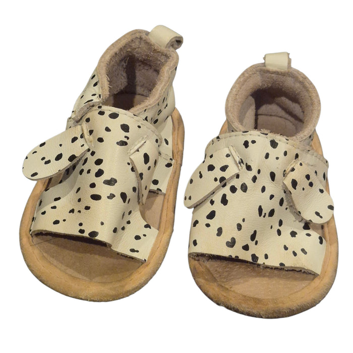 Pretty brave sandals size M