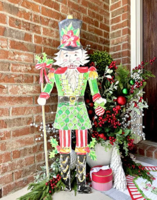Round Top Yard Traditional Tidings Nutcracker
