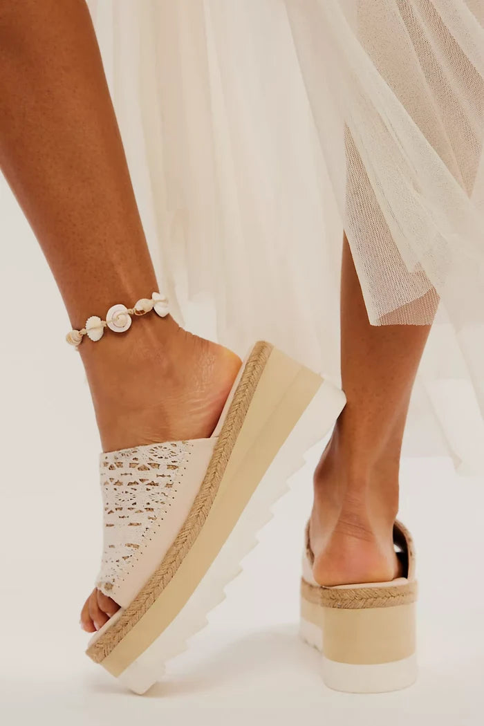 Santorini Espadrille Sandals in Plaster