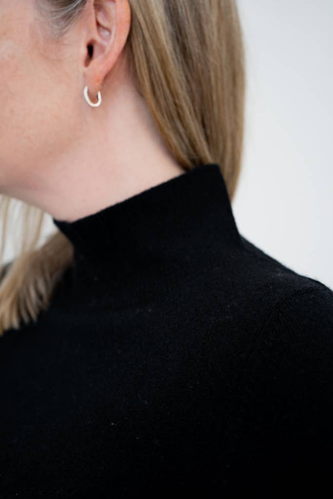 Simmon Cashmere Sweater in Black