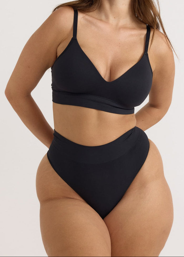 Organic Basics - Smooth Thong 5 Pack - Black -
