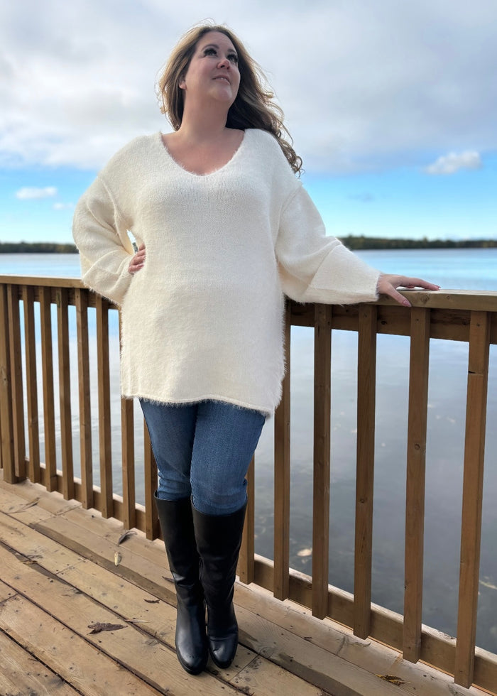 Sparrow Pullover Sweater in Ivory