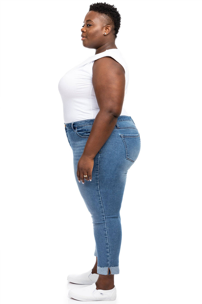 Sustainable Girlfriend Jeans in 18W - Laluxe Femme