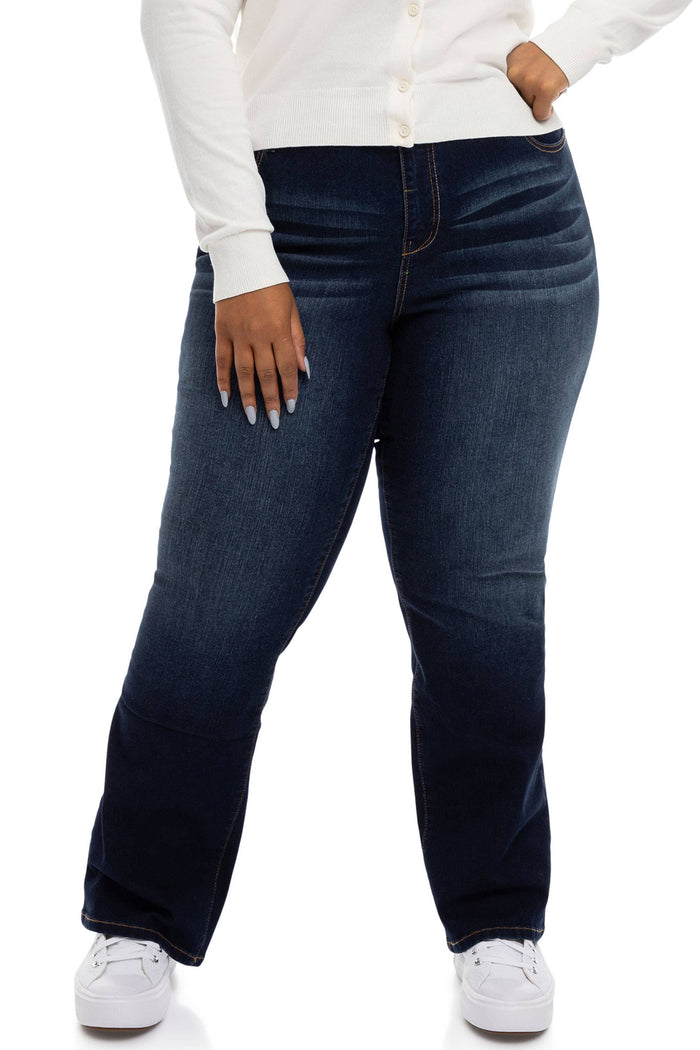 Plus size sustainable denim in bootcut