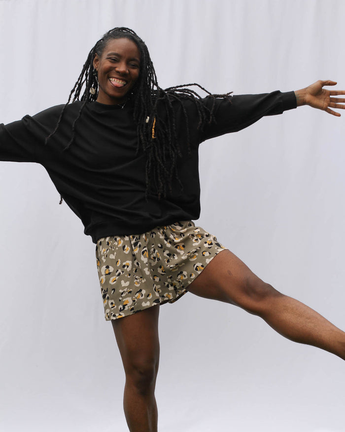 Tennie Shorts in Olive Leopard