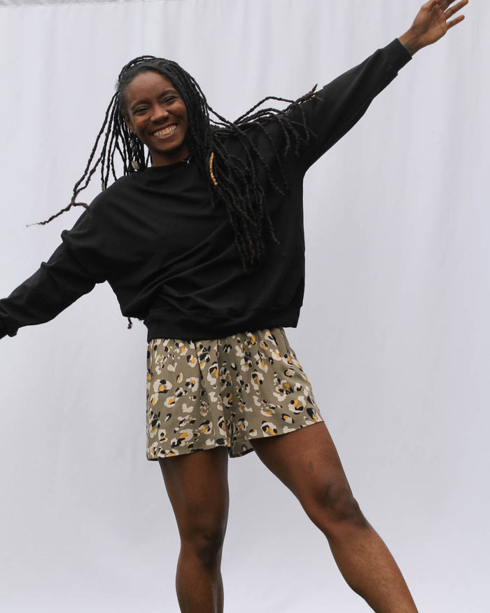 Tennie Shorts in Olive Leopard