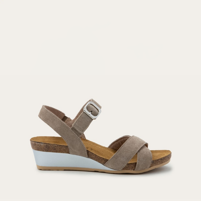 THRONE_ALMOND_SUEDE_1