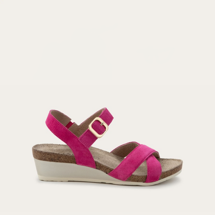THRONE_FUCHSIA_SUEDE_1
