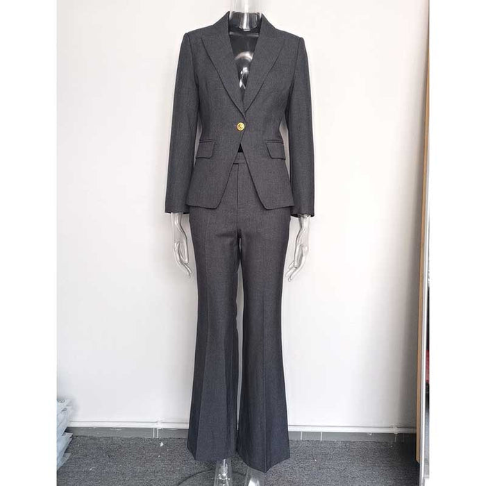 Ladies tailored pantsuit for events in gray with a stylish blazer and flared pants by SD Dresscode & Fashiontrends
